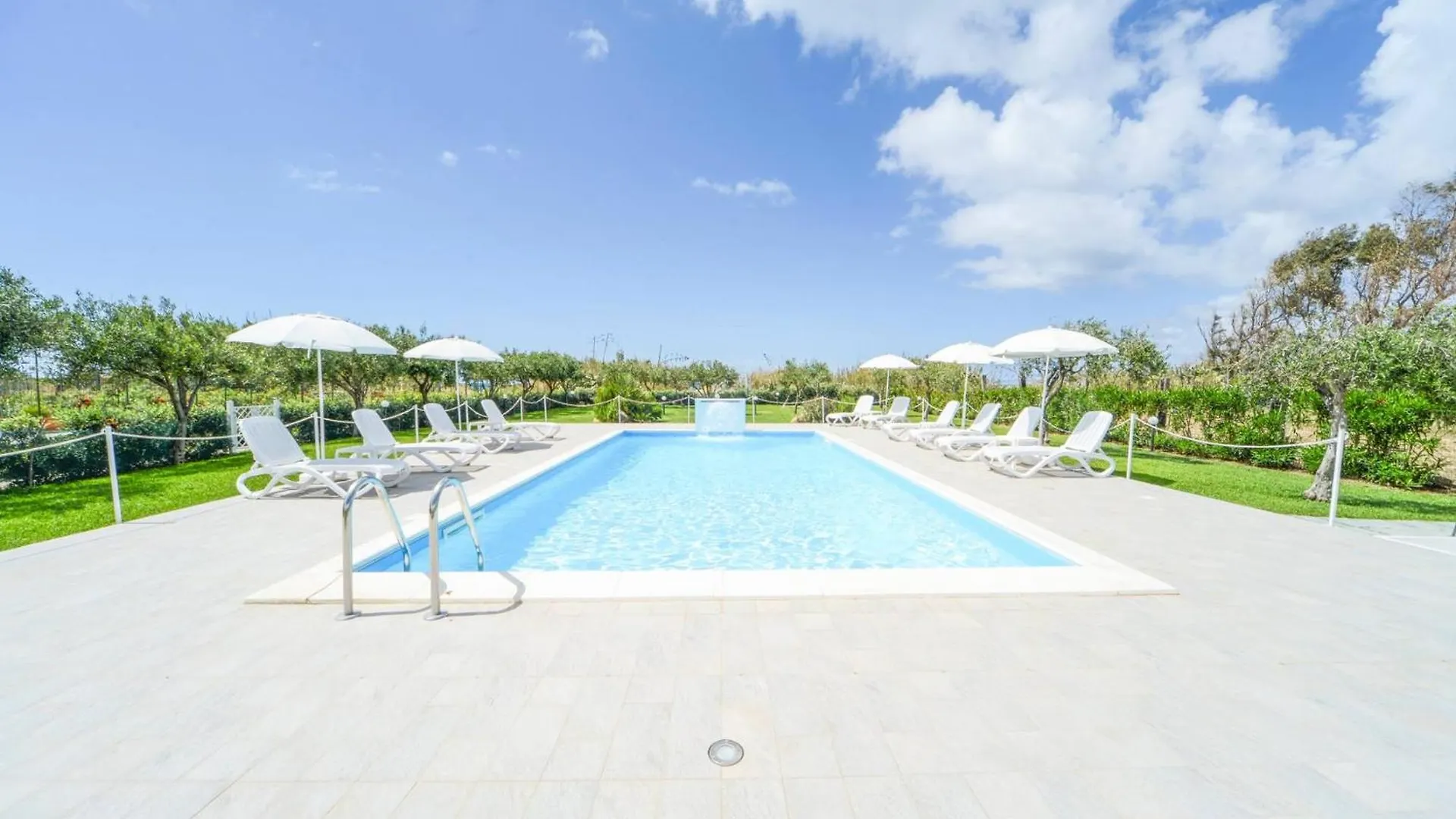 Holiday home Case Vacanze Mare Nostrum Aparthotel Campofelice Di Roccella Italy