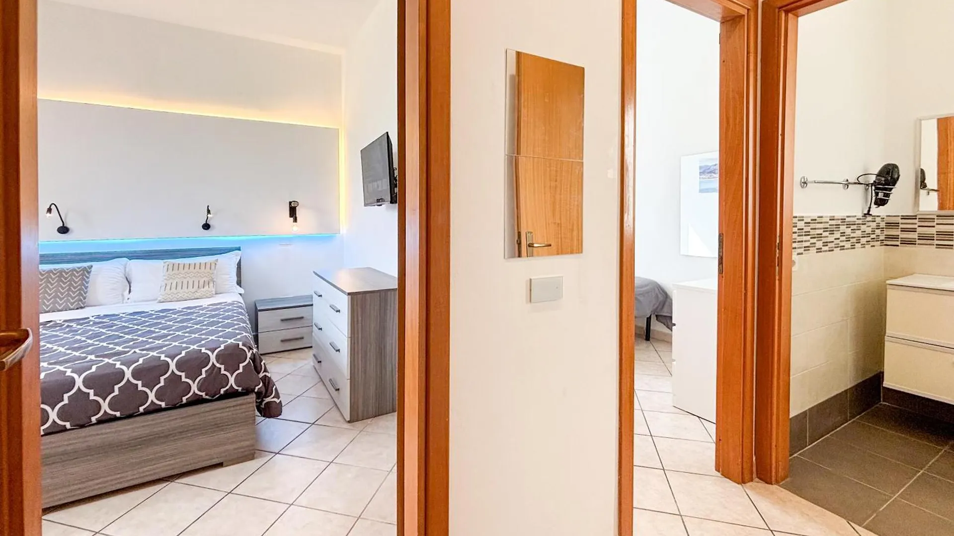 Case Vacanze Mare Nostrum Aparthotel Campofelice Di Roccella Holiday home