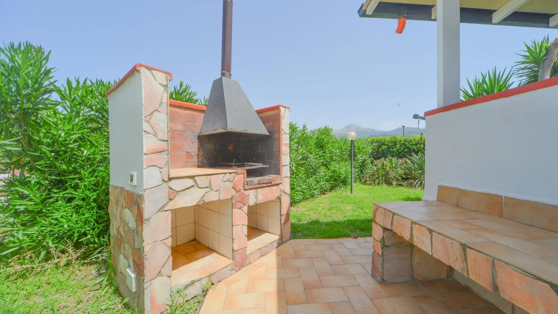 Holiday home Case Vacanze Mare Nostrum Aparthotel Campofelice Di Roccella Italy